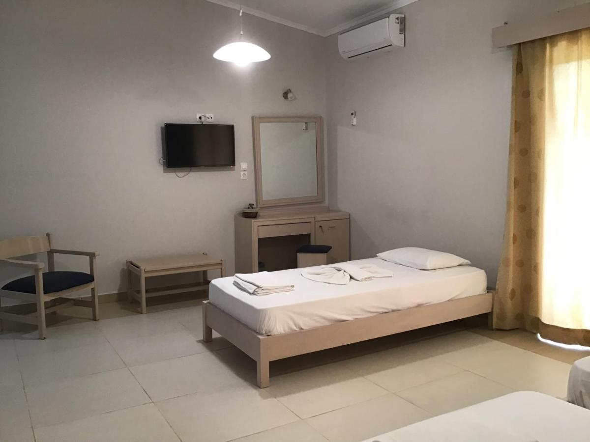 Regina Hotel Kíssamos Buitenkant foto