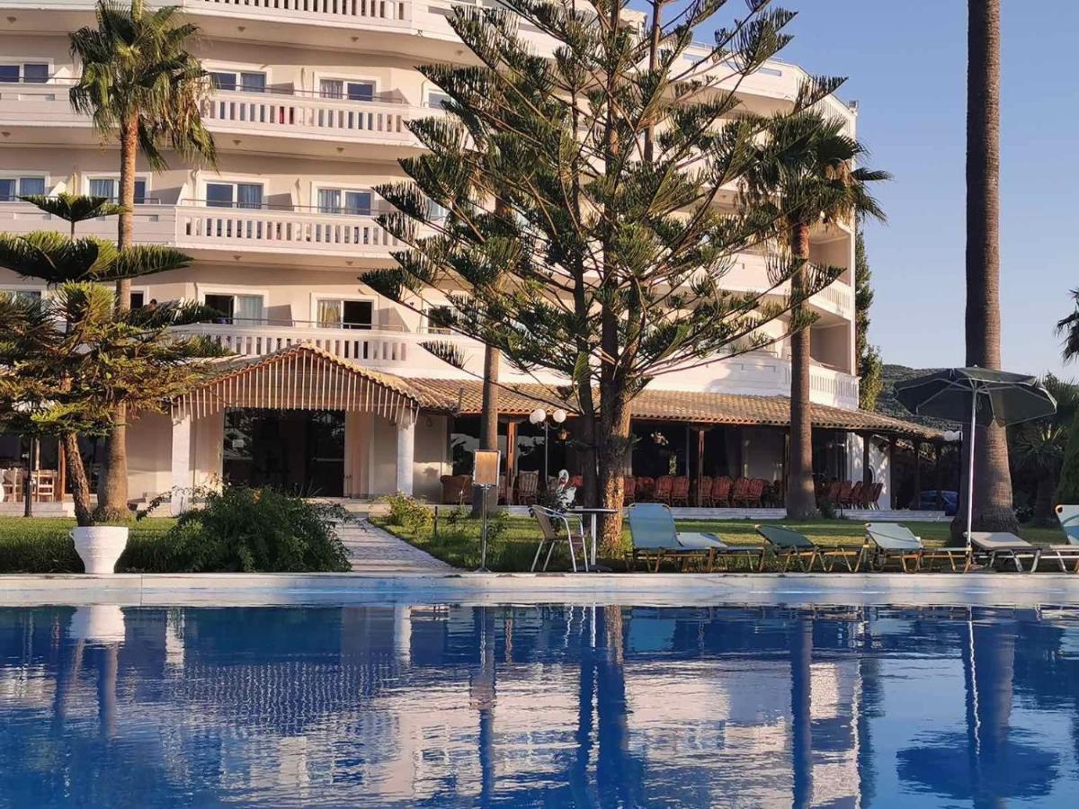 Regina Hotel Kíssamos Buitenkant foto