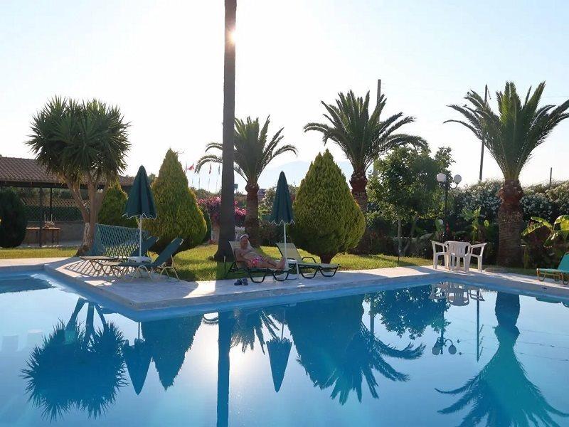Regina Hotel Kíssamos Buitenkant foto