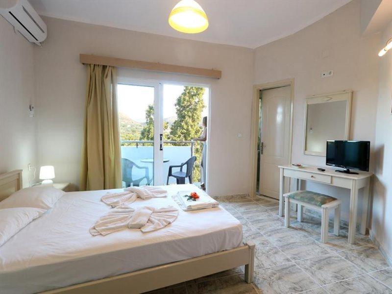 Regina Hotel Kíssamos Buitenkant foto