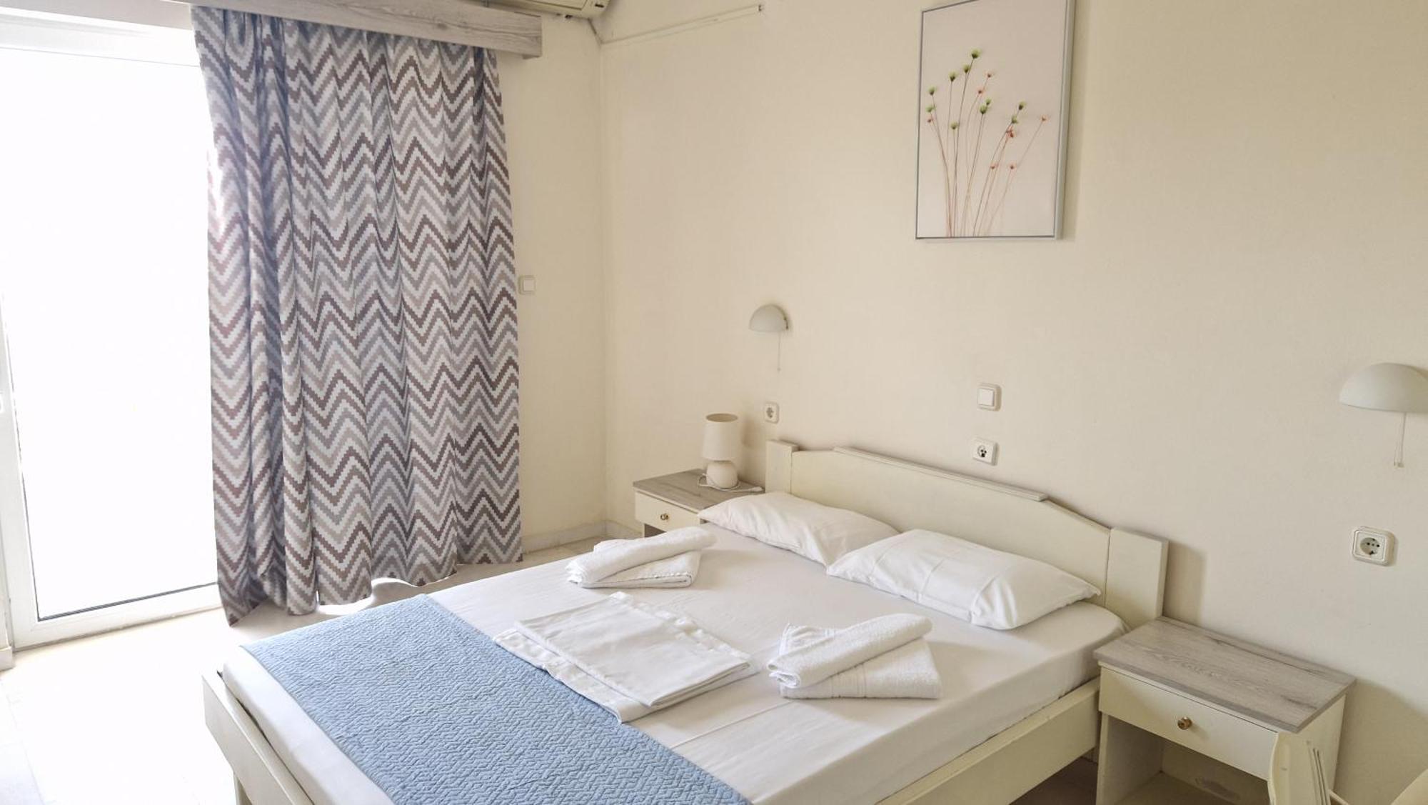 Regina Hotel Kíssamos Buitenkant foto