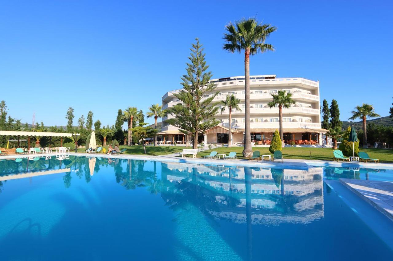 Regina Hotel Kíssamos Buitenkant foto