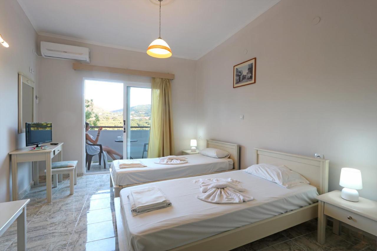 Regina Hotel Kíssamos Buitenkant foto