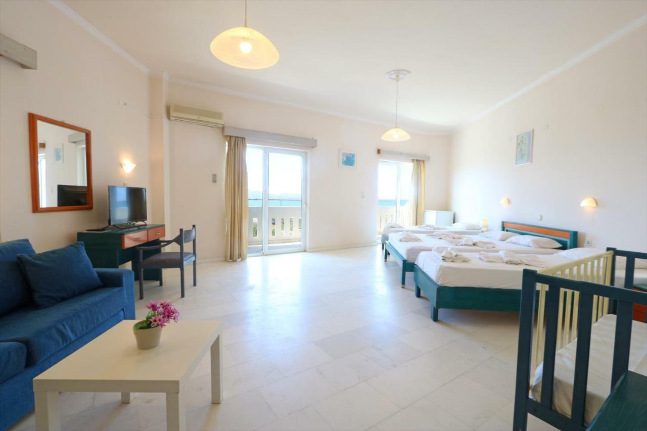 Regina Hotel Kíssamos Buitenkant foto